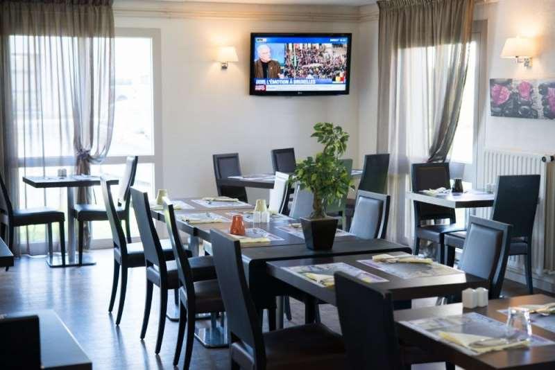 Brit Hotel Essentiel De Granville Restaurant photo